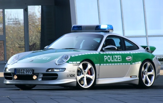 Porsche 911 Carrera perteneciente a la flota de la policia alemana